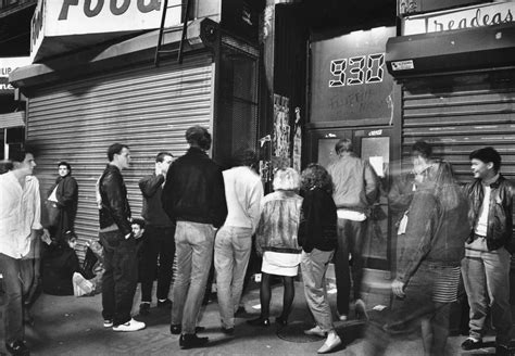 Near replica of original 9:30 Club opening with Foo Fighters concert.